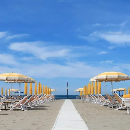 Aparthotel Memi Marina di Massa